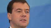 Медведев призвал Ташкент активнее сотрудничать в преодолении кризиса