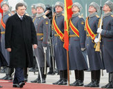 Янукович впервые в качестве президента Украины прибыл в Москву